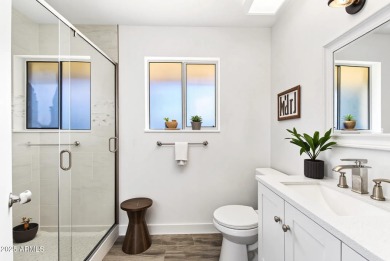 SMOKING DEAL! This beautifully updated 2 bed, 2 bath home with a on Sun City South Golf Course in Arizona - for sale on GolfHomes.com, golf home, golf lot