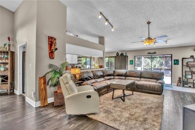 Poolside Paradise in Prime Countryway/Westchase Location!
Fall on Countryway Golf Course in Florida - for sale on GolfHomes.com, golf home, golf lot