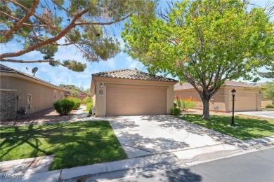 Luxurious 3-bedroom, 2-bathroom home in the prestigious on Stallion Mountain Golf Course in Nevada - for sale on GolfHomes.com, golf home, golf lot