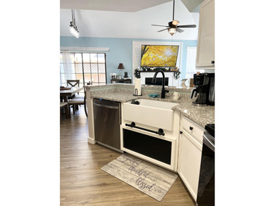 TURN KEY TOWNHOME! STUNNING remodeled in Crosswinds Landing!! on Fort Walton Beach Golf Course in Florida - for sale on GolfHomes.com, golf home, golf lot