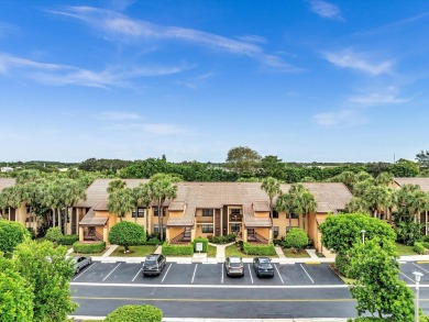 Beautiful 2 bdr/ 2 ba 2nd floor unit in desirable Aspen Glen on Indian Spring Golf and Country Club in Florida - for sale on GolfHomes.com, golf home, golf lot