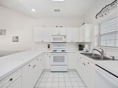 1 CAR GARAGE INCLUDED, PERFECTLY LOCATED, METICULOUSLY MAINT on Myrtlewood Golf Course and Club  in South Carolina - for sale on GolfHomes.com, golf home, golf lot