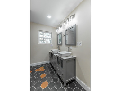 OPEN HOUSE - Sunday, December 14th 2-4 p.m. NEW PRICE! on Brown Acres Golf Club in Tennessee - for sale on GolfHomes.com, golf home, golf lot