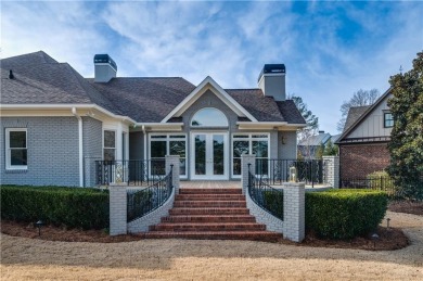 Marietta Country Club estate home on golf course lot on the 4th on Marietta Country Club in Georgia - for sale on GolfHomes.com, golf home, golf lot