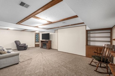 This lovely condo takes the hassle out of home ownership...no on Rolling Hills Country Club in Kansas - for sale on GolfHomes.com, golf home, golf lot