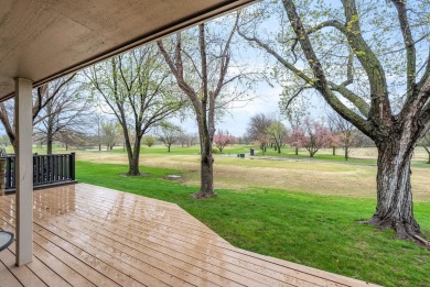 This lovely condo takes the hassle out of home ownership...no on Rolling Hills Country Club in Kansas - for sale on GolfHomes.com, golf home, golf lot