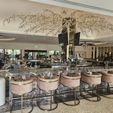 Welcome to your dream condo or ideal investment property! on PGA National Golf Club in Florida - for sale on GolfHomes.com, golf home, golf lot