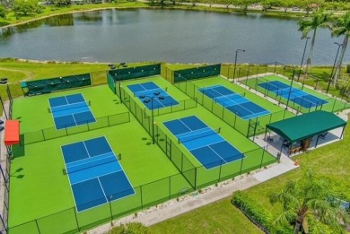 Welcome to your dream condo or ideal investment property! on PGA National Golf Club in Florida - for sale on GolfHomes.com, golf home, golf lot