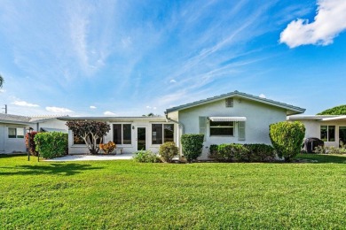 Canalfront Charm in Leisureville! Step into easygoing living on Leisureville Community Golf Course in Florida - for sale on GolfHomes.com, golf home, golf lot