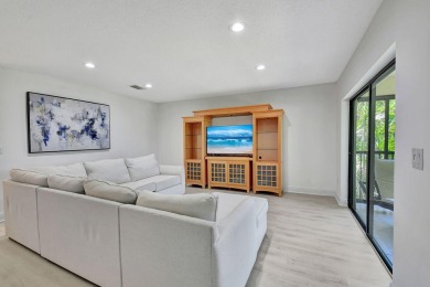 This luxurious convertible  condo that can easily be converted on Hunters Run Golf and Country Club in Florida - for sale on GolfHomes.com, golf home, golf lot