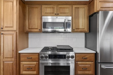 Wonderful single level 2 bedroom 2 bath + den home in gated on The Old Back Nine At Mountain High in Oregon - for sale on GolfHomes.com, golf home, golf lot