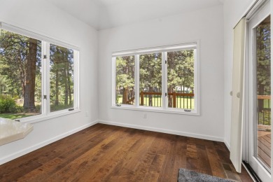 Wonderful single level 2 bedroom 2 bath + den home in gated on The Old Back Nine At Mountain High in Oregon - for sale on GolfHomes.com, golf home, golf lot