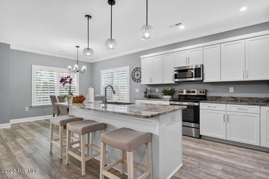 SINGLE LEVEL & MOVE-IN READY! This 3 Bedroom, 2 Bath, Double car on Oyster Bay Golf Links in North Carolina - for sale on GolfHomes.com, golf home, golf lot