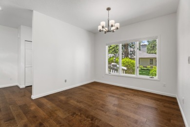 Wonderful single level 2 bedroom 2 bath + den home in gated on The Old Back Nine At Mountain High in Oregon - for sale on GolfHomes.com, golf home, golf lot