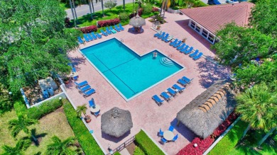 This luxurious convertible  condo that can easily be converted on Hunters Run Golf and Country Club in Florida - for sale on GolfHomes.com, golf home, golf lot