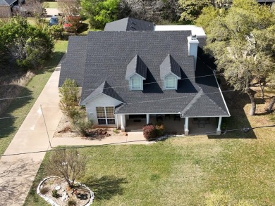 A well maintained home in the White Bluff Resort on Lake Whitney on White Bluff Resort - Old Course in Texas - for sale on GolfHomes.com, golf home, golf lot
