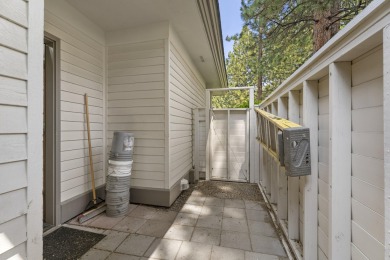 Wonderful single level 2 bedroom 2 bath + den home in gated on The Old Back Nine At Mountain High in Oregon - for sale on GolfHomes.com, golf home, golf lot