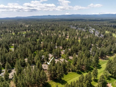 Wonderful single level 2 bedroom 2 bath + den home in gated on The Old Back Nine At Mountain High in Oregon - for sale on GolfHomes.com, golf home, golf lot
