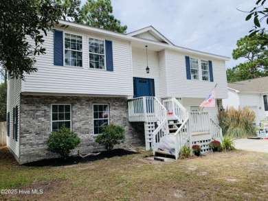 Great Location! Lovely, maintained, updated, unique1780 sqft on The Lakes Country Club in North Carolina - for sale on GolfHomes.com, golf home, golf lot