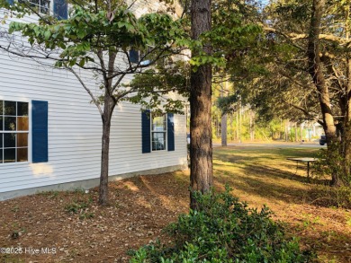 Great Location! Lovely, maintained, updated, unique1780 sqft on The Lakes Country Club in North Carolina - for sale on GolfHomes.com, golf home, golf lot