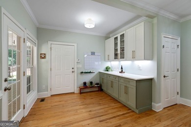 MOTIVATED SELLERS-SEEKING ALL SERIOUS OFFERS! This highly on Chattahoochee Golf Course in Georgia - for sale on GolfHomes.com, golf home, golf lot