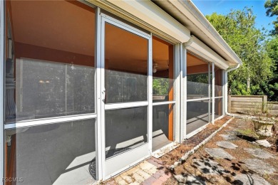 2BR + Den in 55+ Riviera Golf Estates! Well-maintained 2 bed + on Riviera Golf Club in Florida - for sale on GolfHomes.com, golf home, golf lot