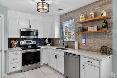 Welcome to this move-in-ready Summerville home for sale located on Golf Club At Wescott Plantation in South Carolina - for sale on GolfHomes.com, golf home, golf lot