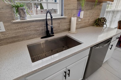 Welcome to this move-in-ready Summerville home for sale located on Golf Club At Wescott Plantation in South Carolina - for sale on GolfHomes.com, golf home, golf lot