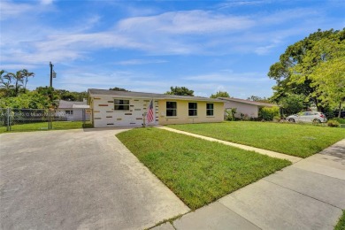 BRAND NEW ROOF! NEW ELECTRIC PANEL! BRAND NEW A/C (3 ton on Cooper Colony Country Club in Florida - for sale on GolfHomes.com, golf home, golf lot