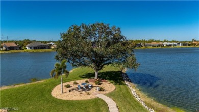 Gorgeous Retreat in Lake Suzy, Florida. Welcome to your dream on Kingsway Country Club in Florida - for sale on GolfHomes.com, golf home, golf lot