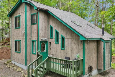Welcome to 38 N Fairway Drive located in the highly desirable on The Hideout Golf in Pennsylvania - for sale on GolfHomes.com, golf home, golf lot