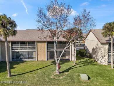 Adorable 1 bed 1.5 bath end unit with golf course views!  Both on Mallards Landing Golf Course in Florida - for sale on GolfHomes.com, golf home, golf lot