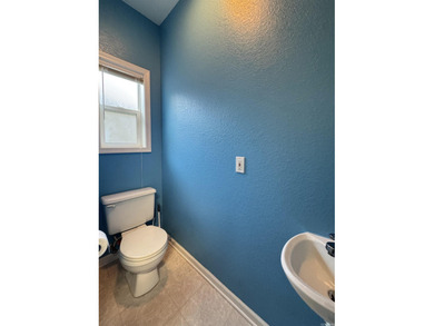 Welcome to 117 Cifuentes Way, a charming 3BR, 4BA custom home on Ponce De Leon Golf Course in Arkansas - for sale on GolfHomes.com, golf home, golf lot