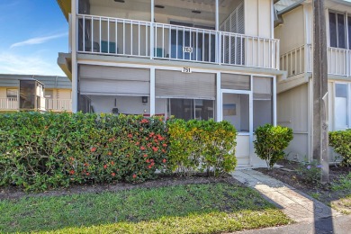 Discover this beautifully updated ground-floor unit, offering 1 on Kings Point Golf -Flanders Way in Florida - for sale on GolfHomes.com, golf home, golf lot