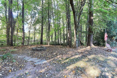 Traditional all-brick 6BR, 4BA home on the 6th tee box of on Birkdale Golf Club in North Carolina - for sale on GolfHomes.com, golf home, golf lot
