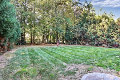 Traditional all-brick 6BR, 4BA home on the 6th tee box of on Birkdale Golf Club in North Carolina - for sale on GolfHomes.com, golf home, golf lot