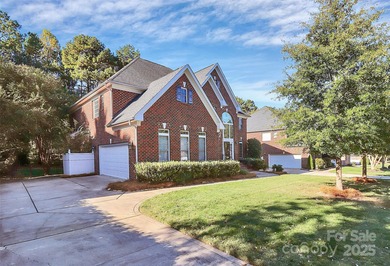 Traditional all-brick 6BR, 4BA home on the 6th tee box of on Birkdale Golf Club in North Carolina - for sale on GolfHomes.com, golf home, golf lot