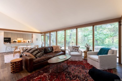 This 3-bedroom, 3-bath 1-level home on Ridge Road at Eden Isle on Red Apple Inn and Country Club in Arkansas - for sale on GolfHomes.com, golf home, golf lot