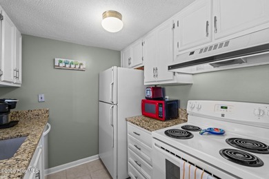 INVESTMENT OPPORTUNITY! Immaculate, Fully Furnished Golf-Front on Pinehurst Resort and Country Club in North Carolina - for sale on GolfHomes.com, golf home, golf lot