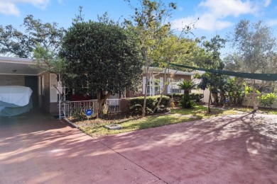One or more photo(s) has been virtually staged. Welcome to this on Babe Zaharias Golf Course in Florida - for sale on GolfHomes.com, golf home, golf lot