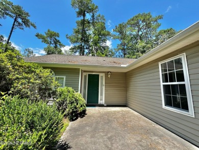 Inviting 2 bedroom/2bath home in the heart of Calabash, NC! Open on Carolina Shores Golf Course in North Carolina - for sale on GolfHomes.com, golf home, golf lot