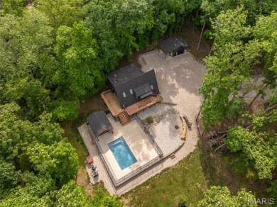 Elegant Innsbrook Chalet with Private Pool, Pavilion  Sleeping on Innsbrook Resort Golf Course in Missouri - for sale on GolfHomes.com, golf home, golf lot