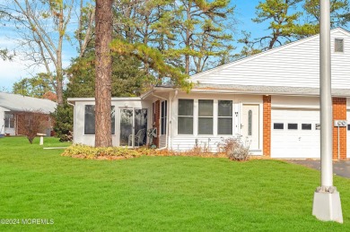 Welcome home to this two bedroom Oakwood II. Located on a Cul de on Keswick Village Golf Course in New Jersey - for sale on GolfHomes.com, golf home, golf lot