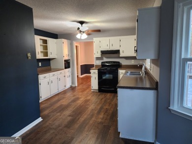 Wonderful ranch style home with 3 bedrooms, 2 full bathrooms on Golf Club of Macon in Georgia - for sale on GolfHomes.com, golf home, golf lot