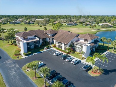 Discover your ideal retreat in this rare 2 bed, 2 bath on Meadowood Golf and Tennis Club in Florida - for sale on GolfHomes.com, golf home, golf lot