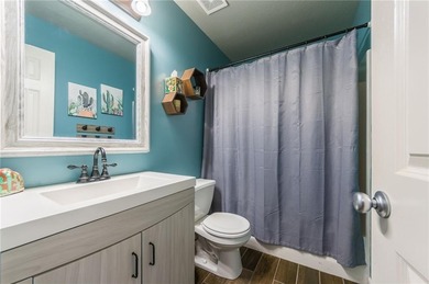 This isn't your average split-entry -- it's a showstopper. From on Paradise Pointe Golf Complex in Missouri - for sale on GolfHomes.com, golf home, golf lot