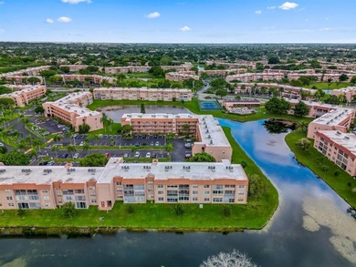 Easy to show!!! Beautiful, fully remodeled, featuring 2 spacious on Sunrise Lakes Phase III in Florida - for sale on GolfHomes.com, golf home, golf lot