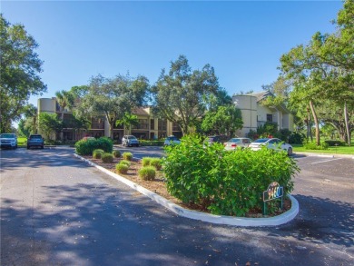 Discover your ideal retreat in this rare 2 bed, 2 bath on Meadowood Golf and Tennis Club in Florida - for sale on GolfHomes.com, golf home, golf lot