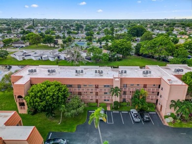 Easy to show!!! Beautiful, fully remodeled, featuring 2 spacious on Sunrise Lakes Phase III in Florida - for sale on GolfHomes.com, golf home, golf lot