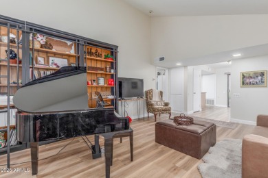 A charming 1 bed, 1 bath townhome in Leisure World is now for on Leisure World Country Club in Arizona - for sale on GolfHomes.com, golf home, golf lot